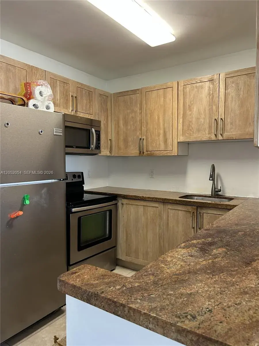 7441 Wayne Ave # 8R, Miami Beach FL 33141