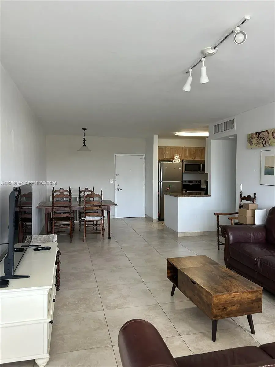 7441 Wayne Ave # 8R, Miami Beach FL 33141