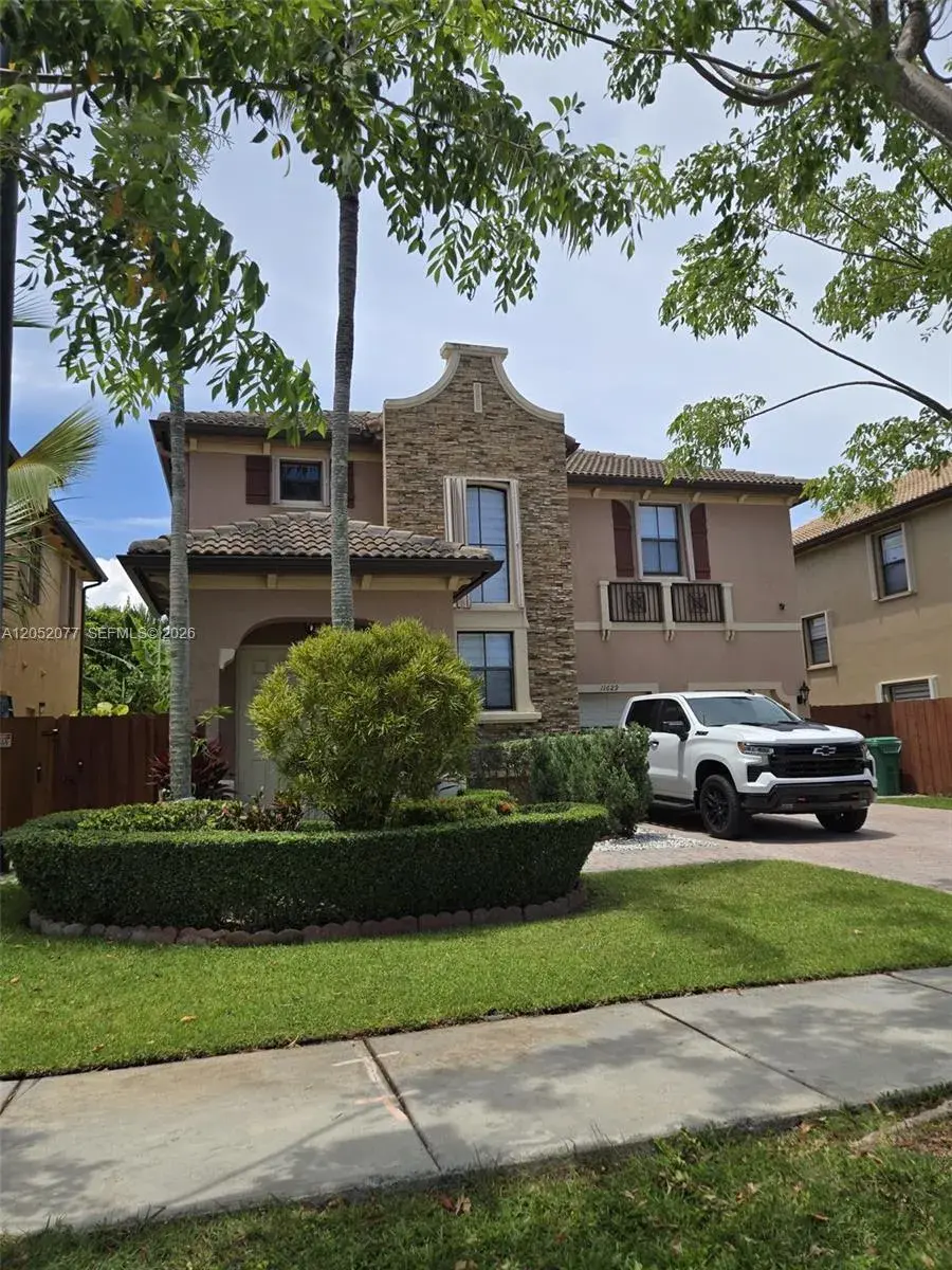 3 bedroom 2 bath Residential for sale at 11629 SW 236th St, Homestead FL 33032