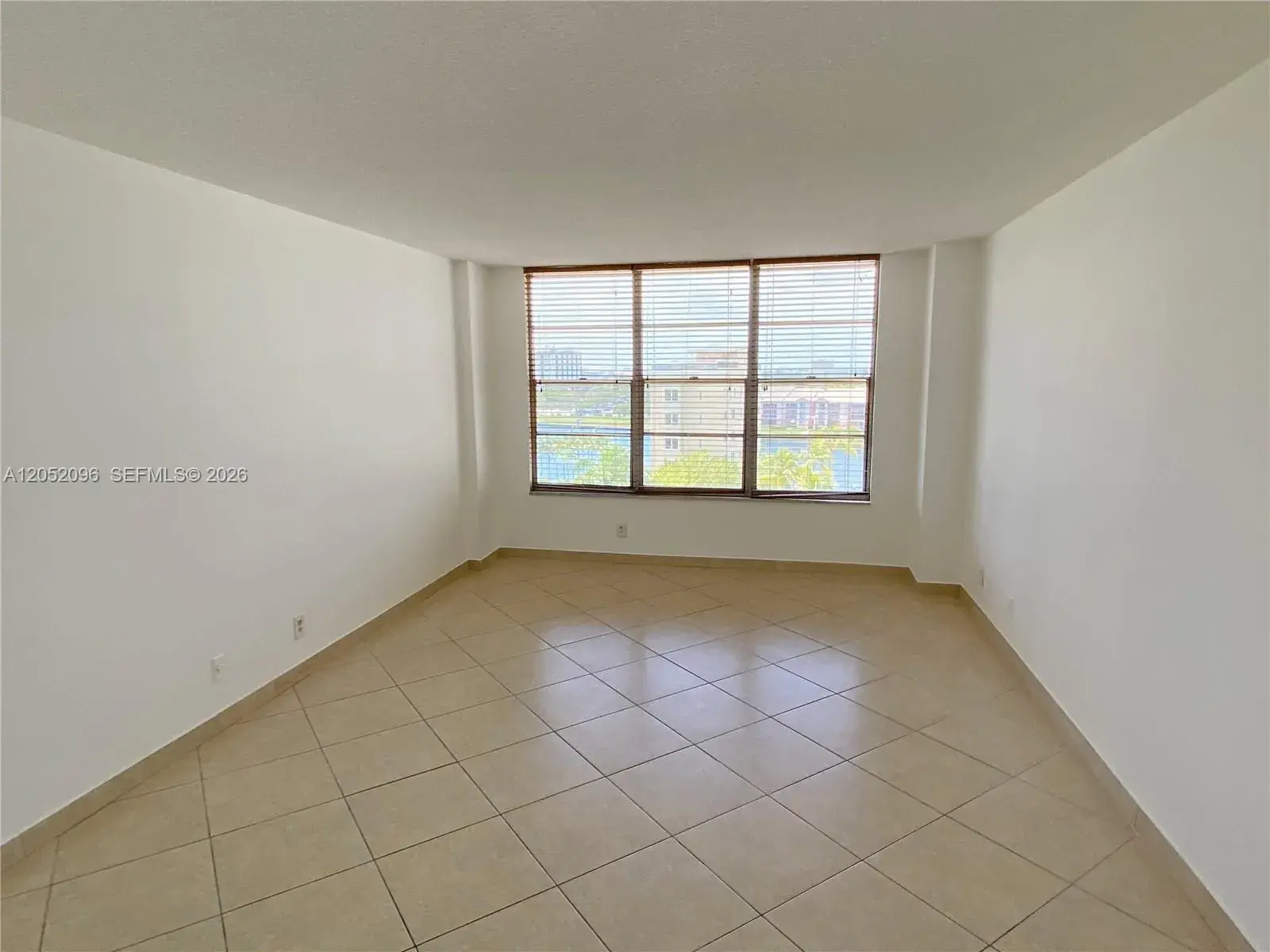 3800 S Ocean Dr # 611, Hollywood FL 33019