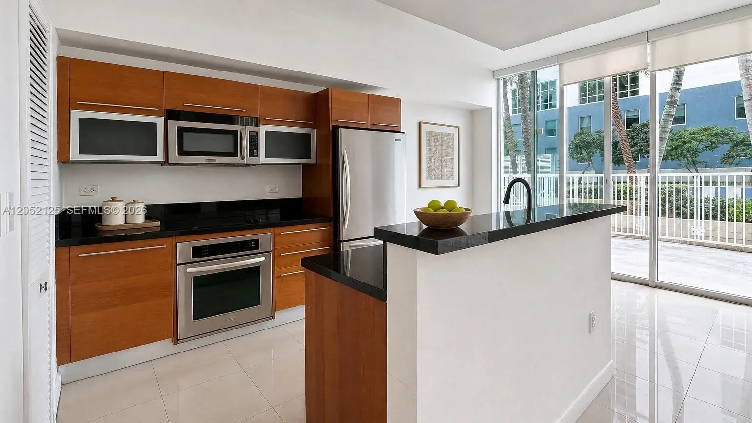 253 NE 2nd St # 802, Miami FL 33132
