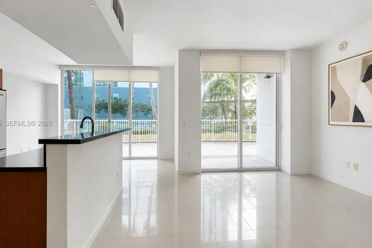 253 NE 2nd St # 802, Miami FL 33132