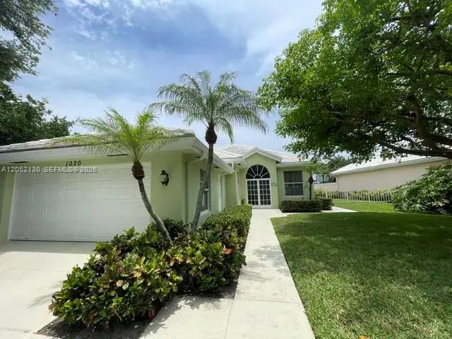 3 bedroom 2 bath Residential for sale at 1020 Bear Island Dr, West Palm Beach FL 33409