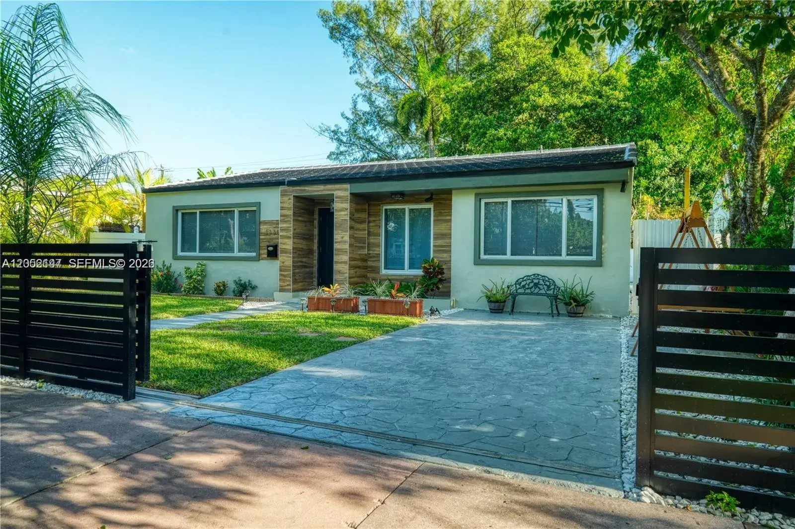 3 bedroom 2 bath Residential Lease for rent at 1330 Marseille Dr, Miami Beach FL 33141