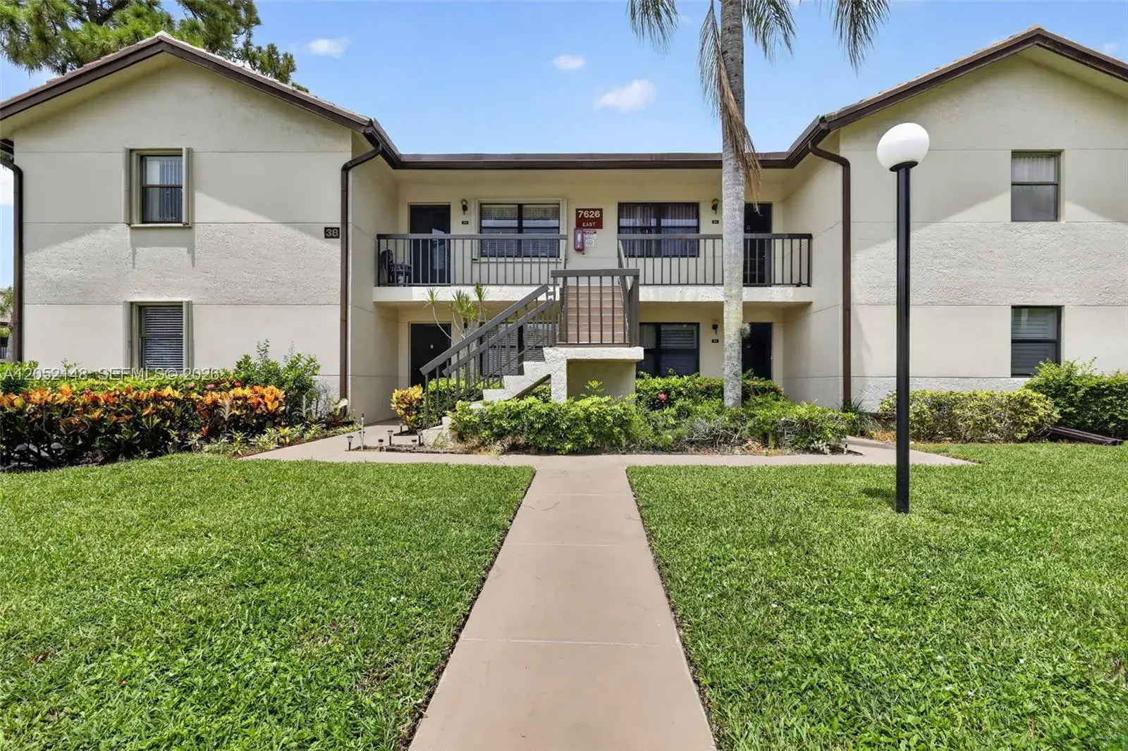 2 bedroom 2 bath Residential for sale at 7626 Tahiti Ln # 204, Lake Worth FL 33467