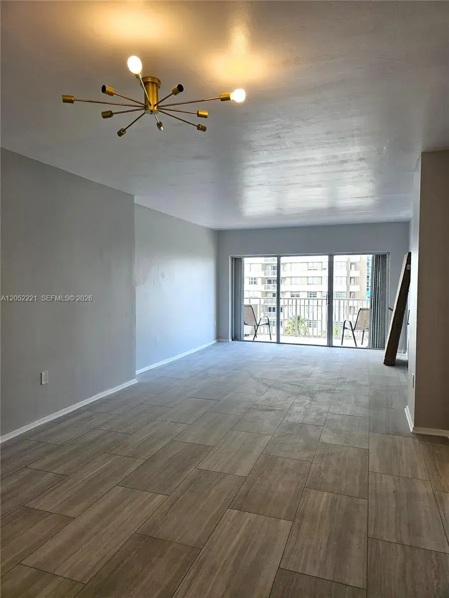 1985 S Ocean Dr # 5D, Hallandale Beach FL 33009
