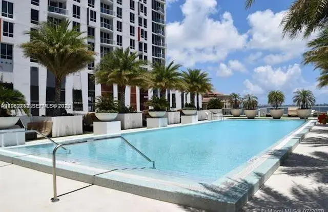 600 NE 27th St # 2202, Miami FL 33137
