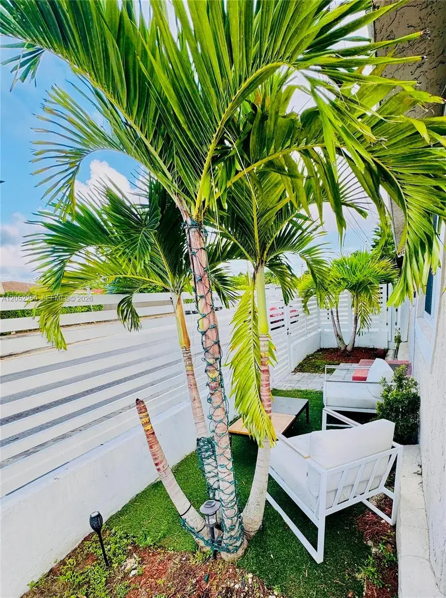 1520 SW 22nd Ave, Miami FL 33145