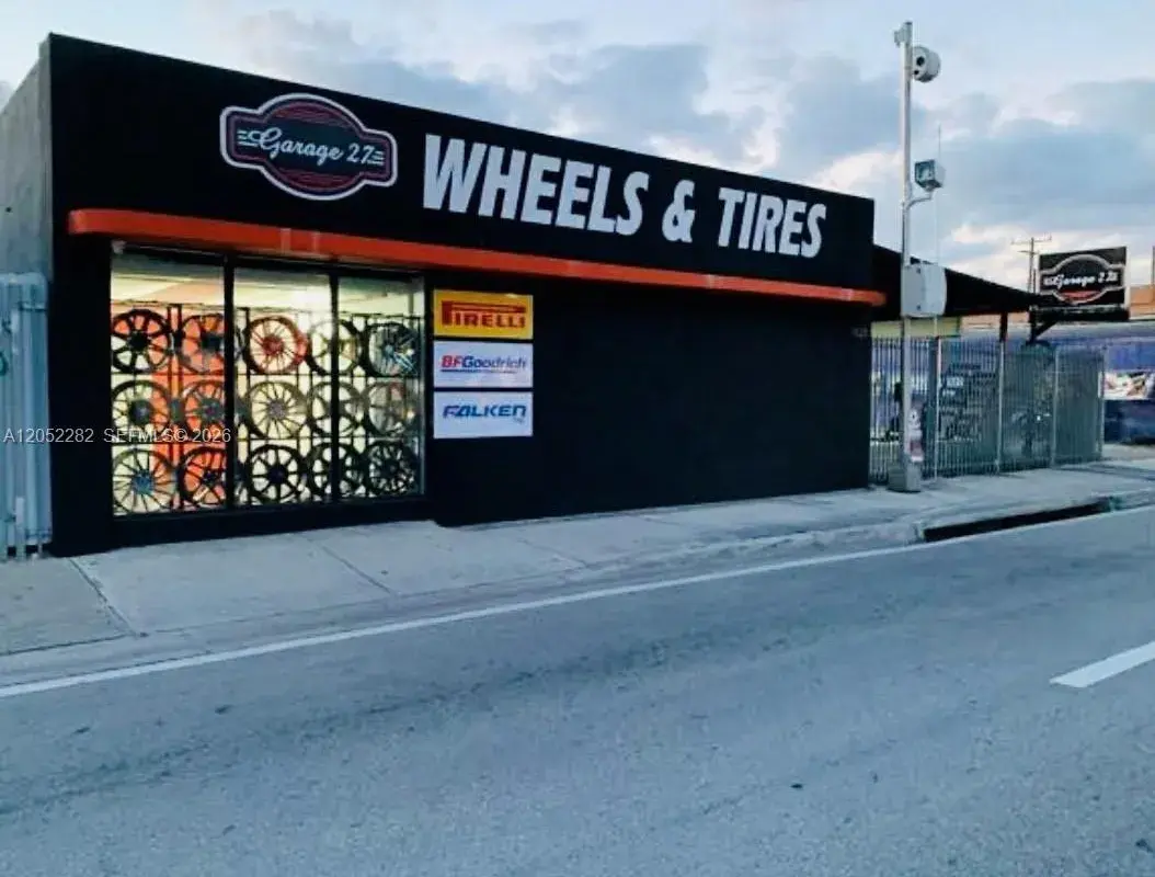 3420 NW 27th Ave, Miami FL 33142