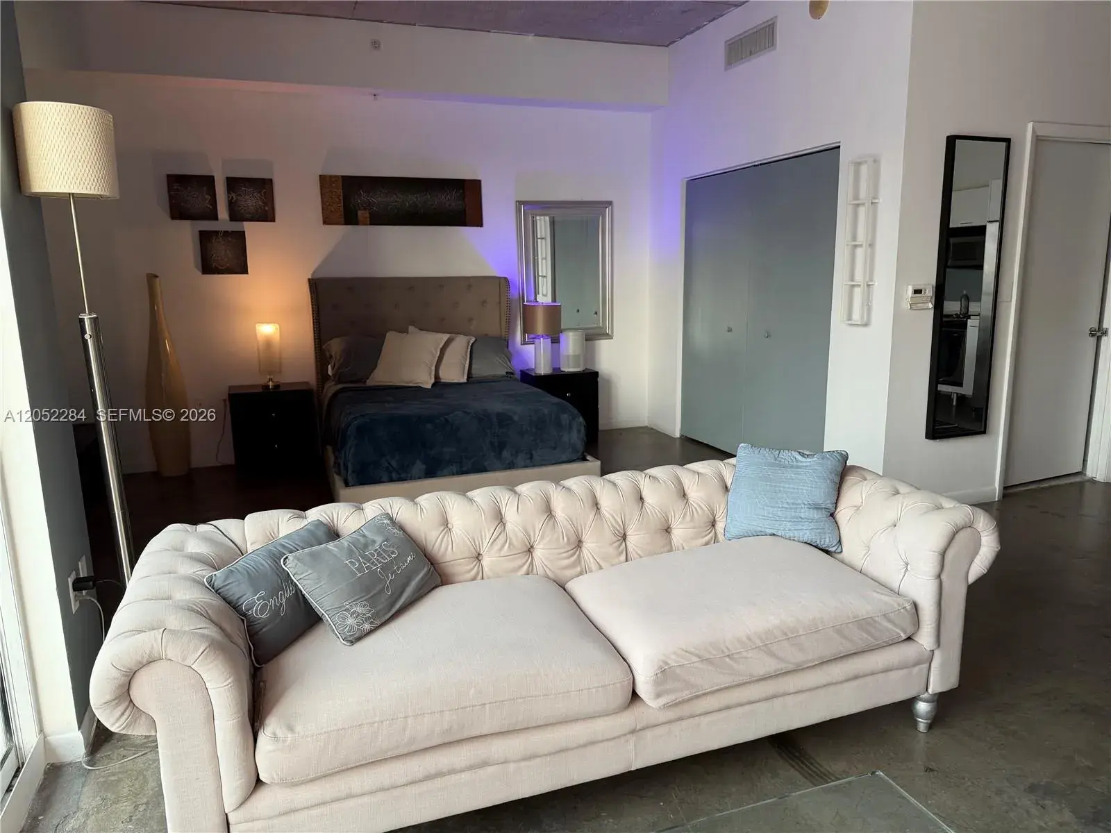 1 bedroom 1 bath Residential Lease for rent at 133 NE 2nd Ave # 2811, Miami FL 33132
