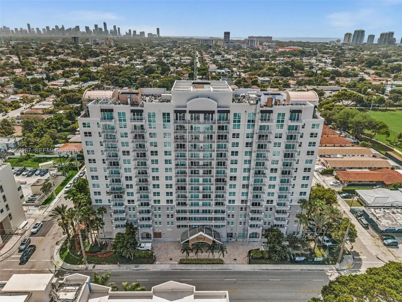 1 bedroom 1 bath Residential for sale at 2665 SW 37th Ave # 313, Miami FL 33133