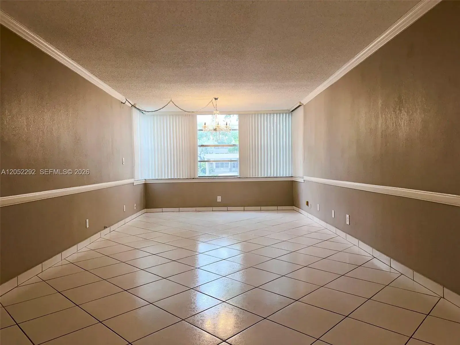 6700 Cypress Rd # 111, Plantation FL 33317