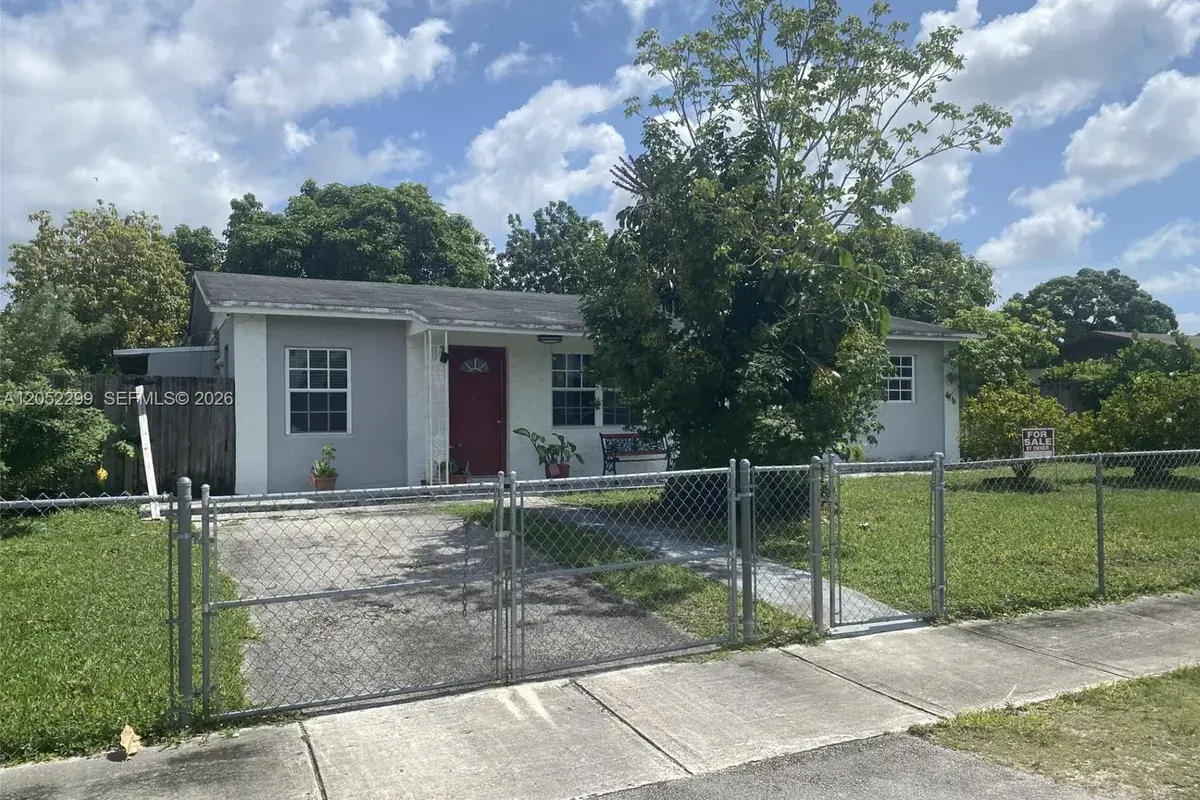 15061 SW 299th St, Homestead FL 33033