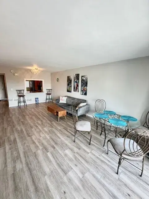 215 SE 3rd Ave # 306C, Hallandale Beach FL 33009