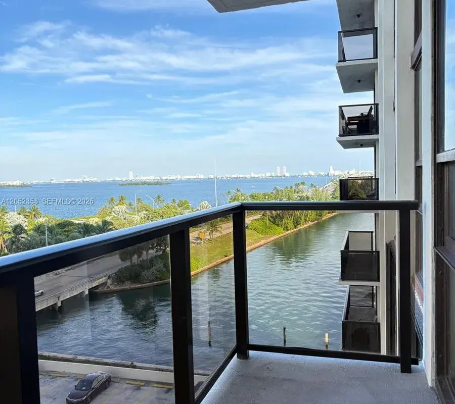 600 NE 36th St # 714, Miami FL 33137