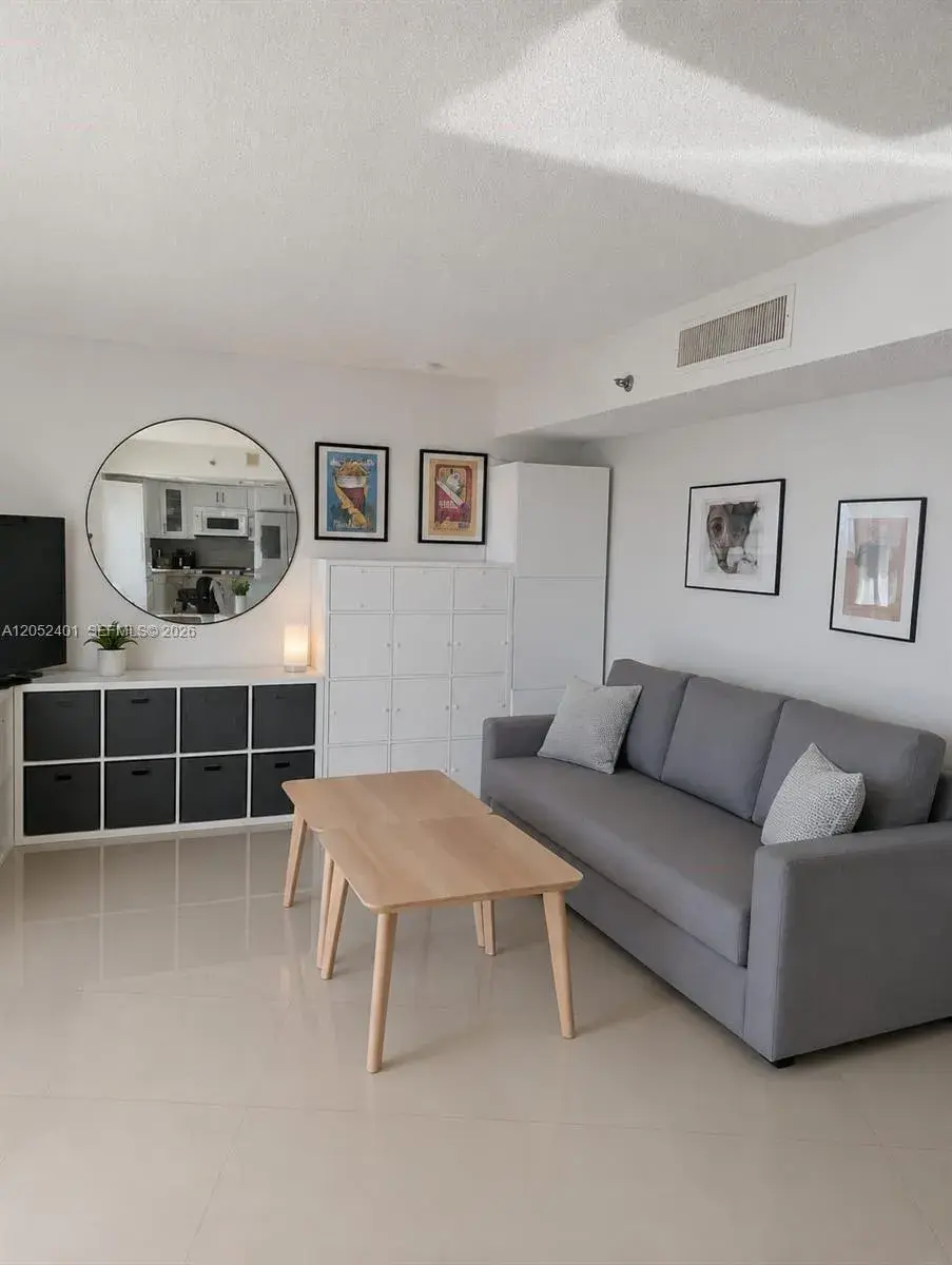 6830 Indian Creek Dr # 8A, Miami Beach FL 33141