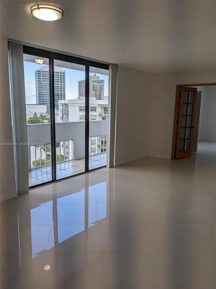 6830 Indian Creek Dr # 8A, Miami Beach FL 33141