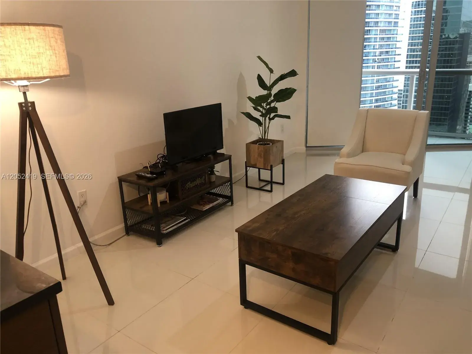 475 Brickell Ave # 4008, Miami FL 33131