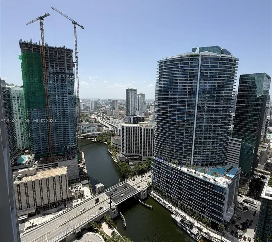 475 Brickell Ave # 4008, Miami FL 33131