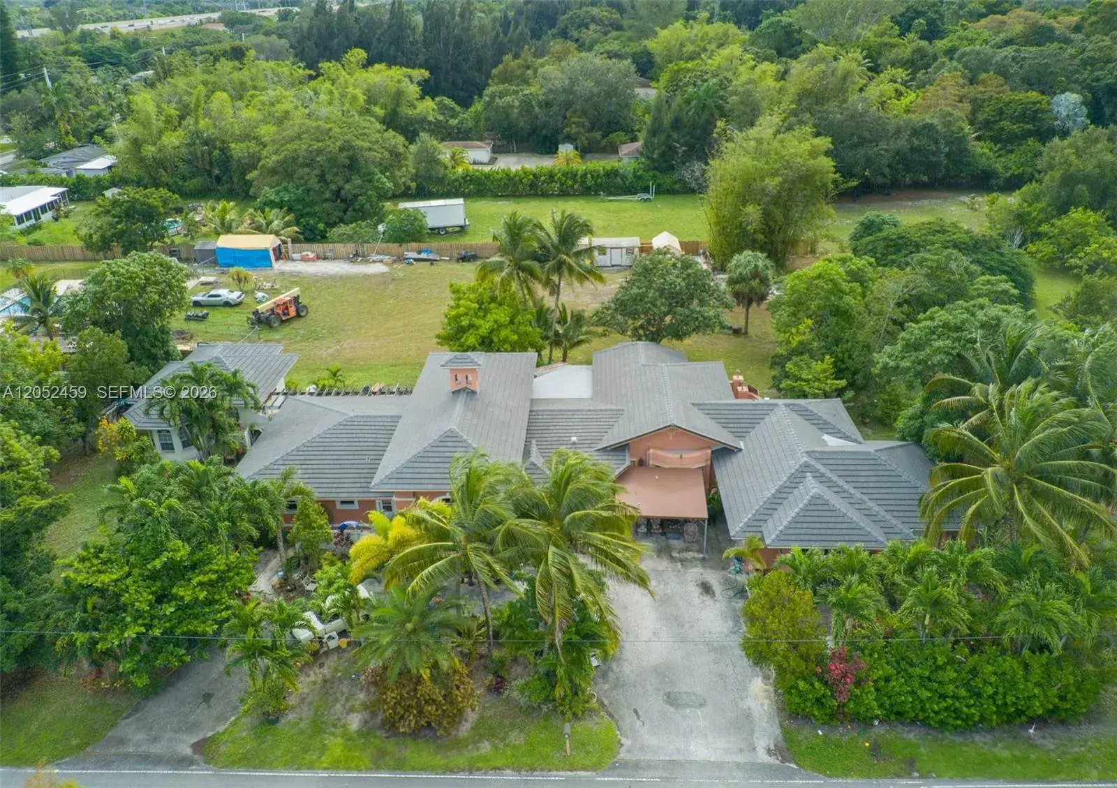 5 bedroom 4 bath Residential for sale at 5400 Palm Tree Rd, Plantation FL 33317