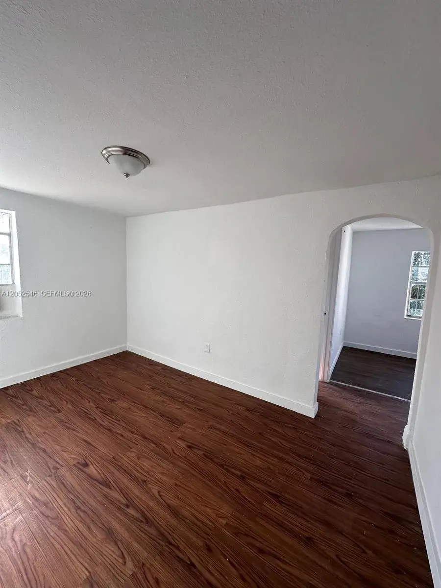 3660 NW 20th Ave # 4, Miami FL 33142
