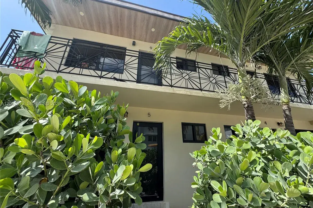 730 14th Pl, Miami Beach FL 33139