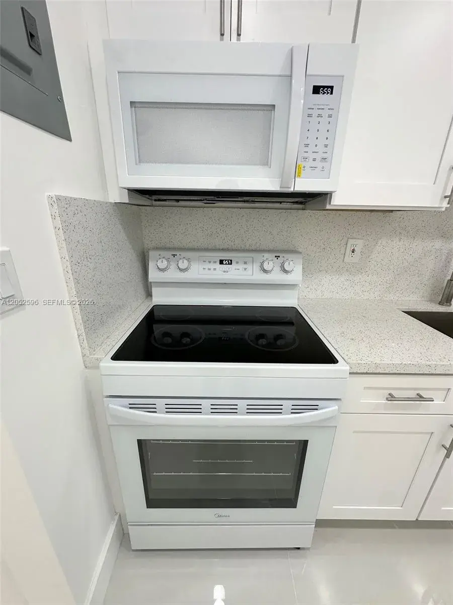 417 NW 7th Ter # 2, Fort Lauderdale FL 33311
