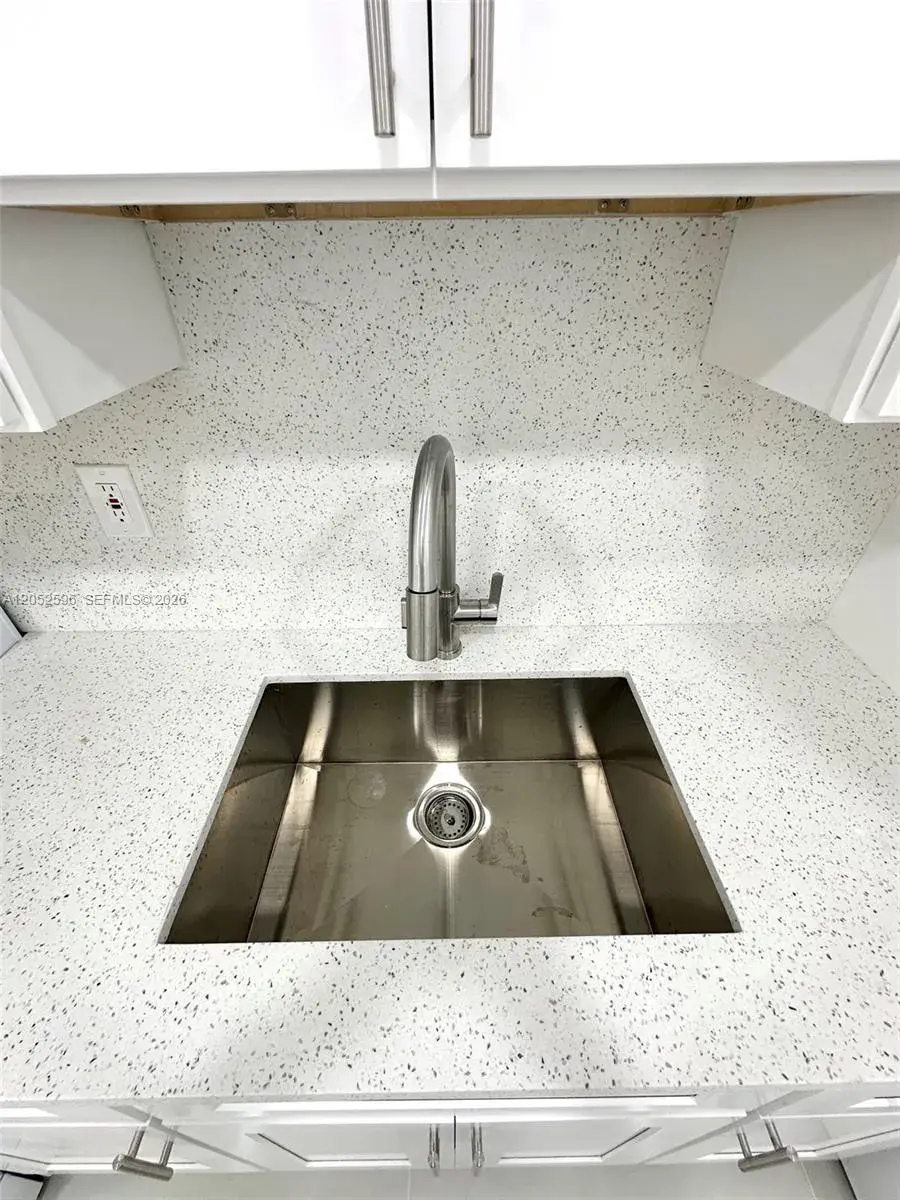 417 NW 7th Ter # 2, Fort Lauderdale FL 33311