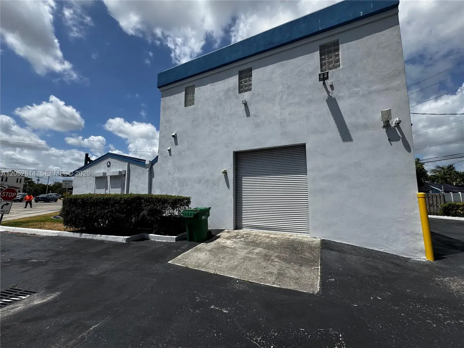 6151 Pembroke Rd, Hollywood FL 33023