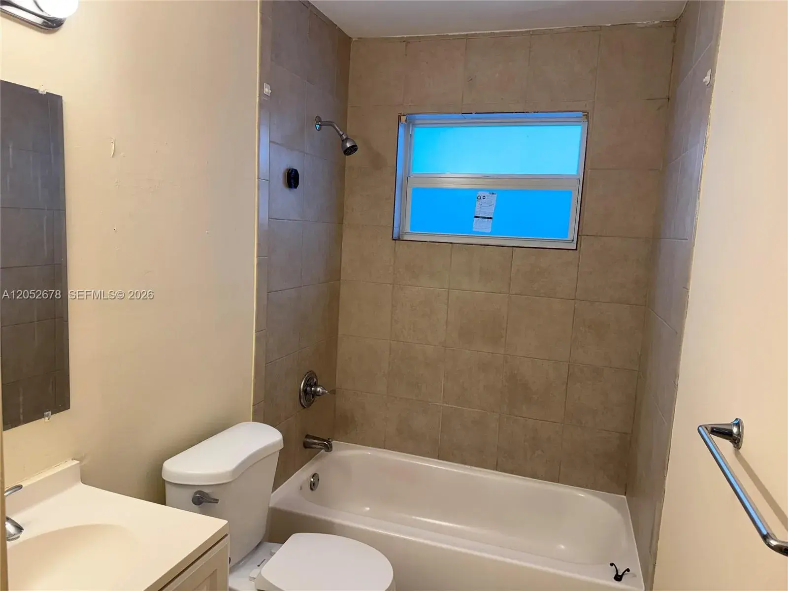 1200 NW 9th St # B, Fort Lauderdale FL 33311