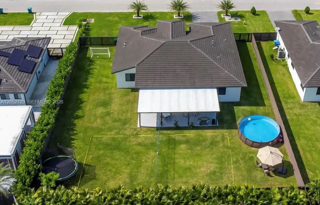 13218 SW 230th st, Miami FL 33170