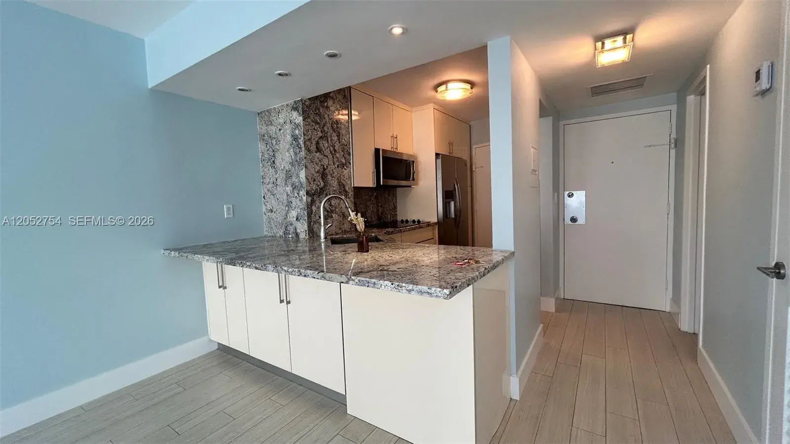 2899 Collins Ave # 724, Miami Beach FL 33140