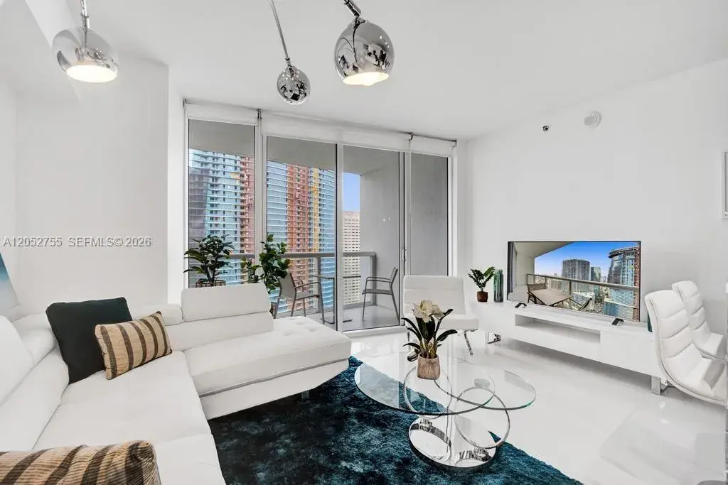 1 bath Residential Lease for rent at 475 Brickell Ave # 5010, Miami FL 33131