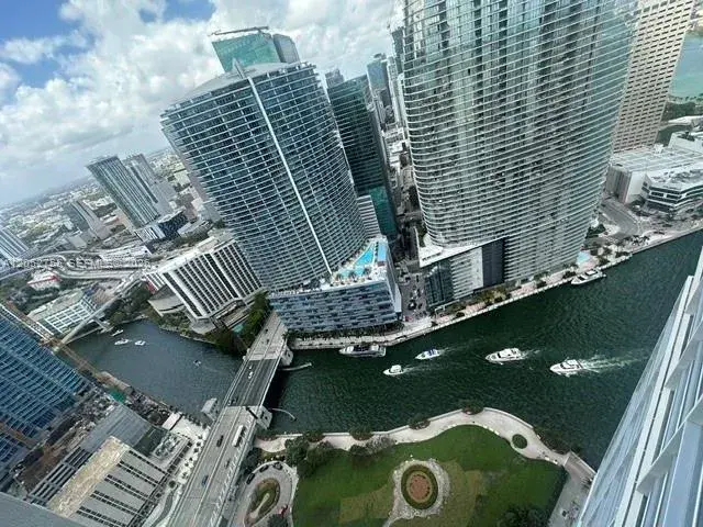 475 Brickell Ave # 5010, Miami FL 33131