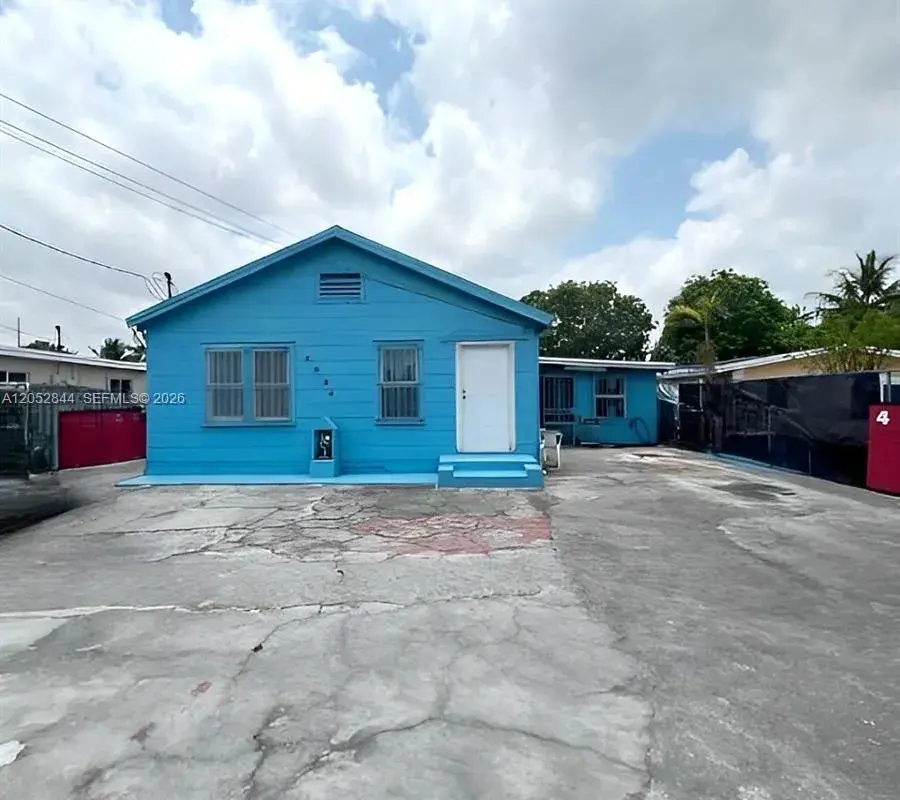 8024 NW 36th Ct, Miami FL 33147