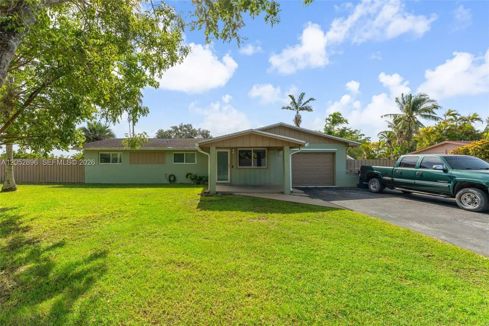 27205 SW 162nd Ct, Homestead FL 33031