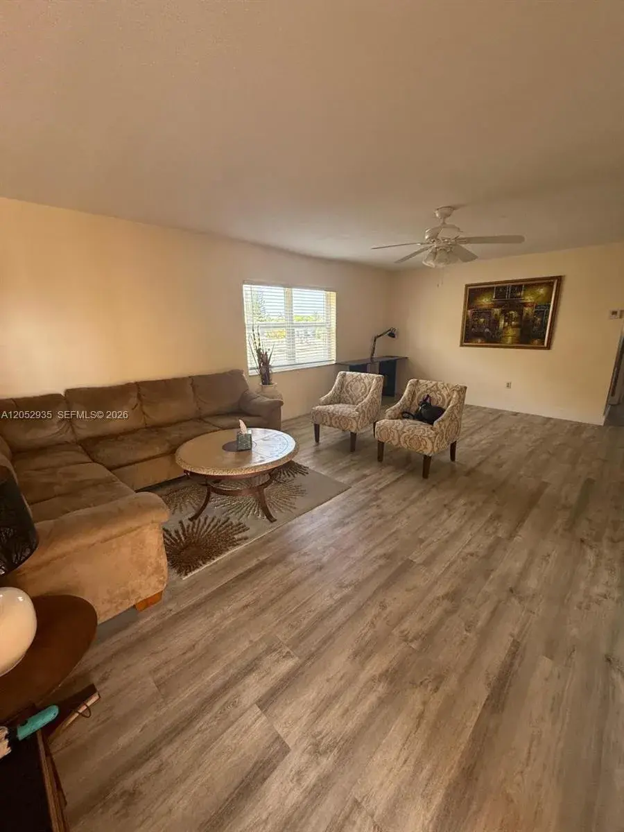 1747 Rodman St # 305, Hollywood FL 33020