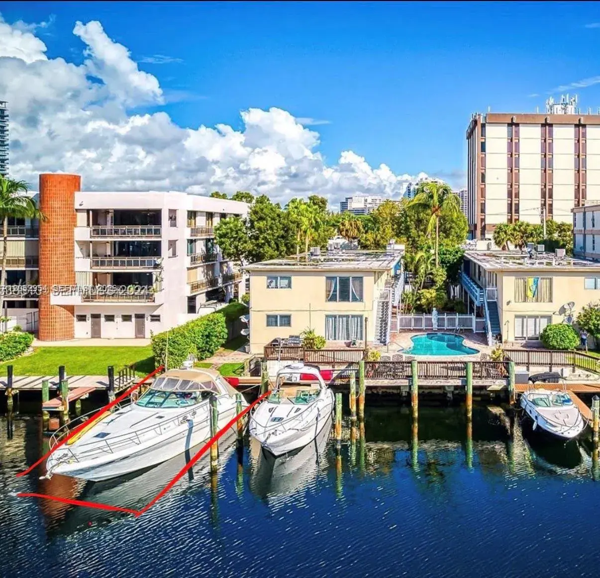 2380 Diana Dr, Hallandale Beach FL 33009