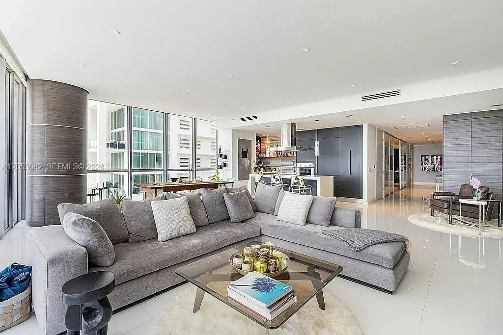 1100 Biscayne Blvd # 1501, Miami FL 33132