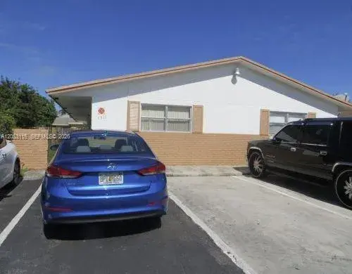 5311 NW 16th St, Lauderhill FL 33313