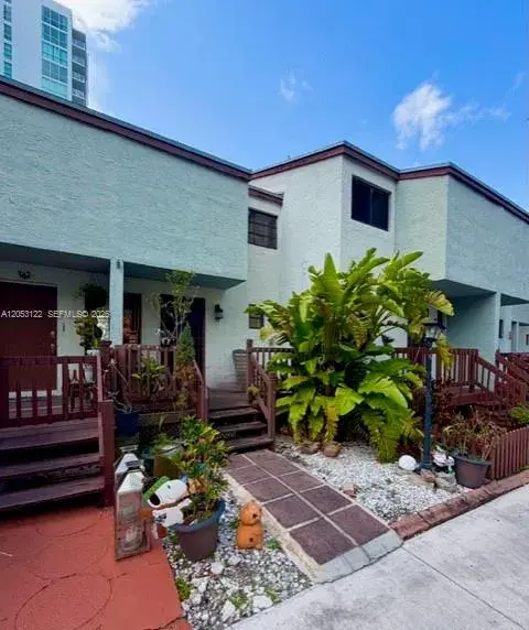 2 bedroom 1 bath Residential for sale at 1901 NW S River Dr # 22C, Miami FL 33125