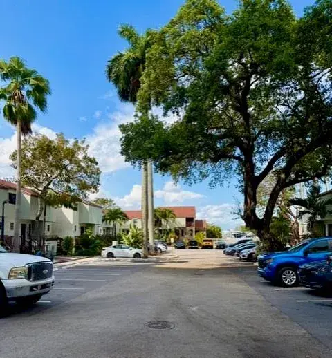 1901 NW S River Dr # 22C, Miami FL 33125