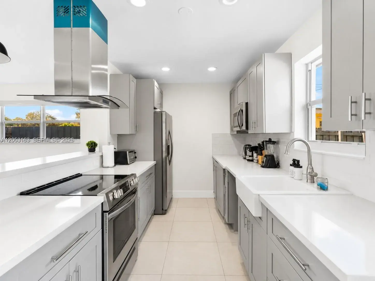 6441 Meade St, Hollywood FL 33024
