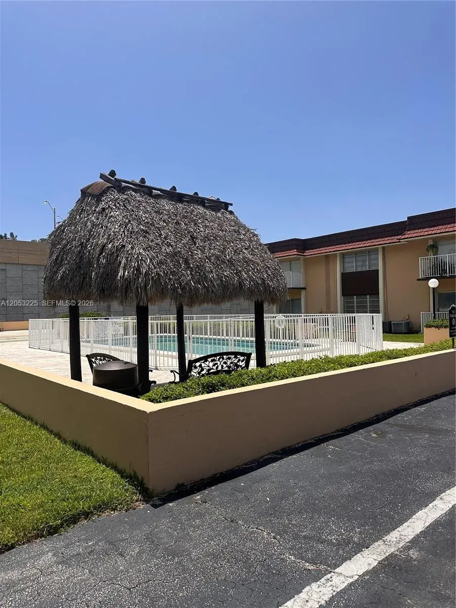 5325 SW 77th Ct # 107F, Miami FL 33155