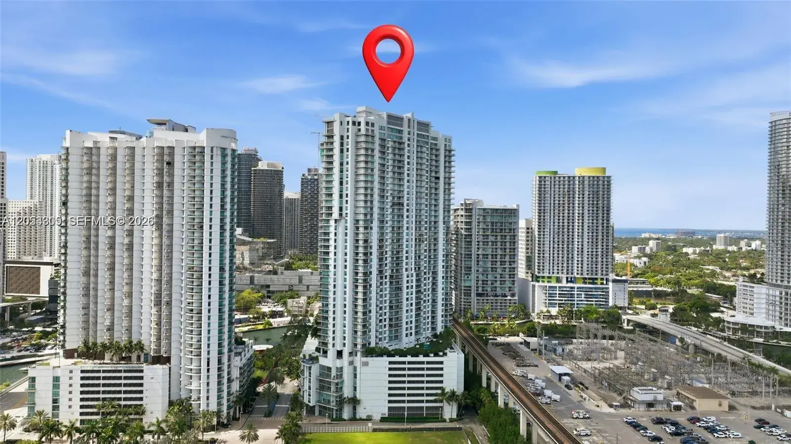 1 bedroom 1 bath Residential for sale at 90 SW 3rd St # 1409, Miami FL 33130