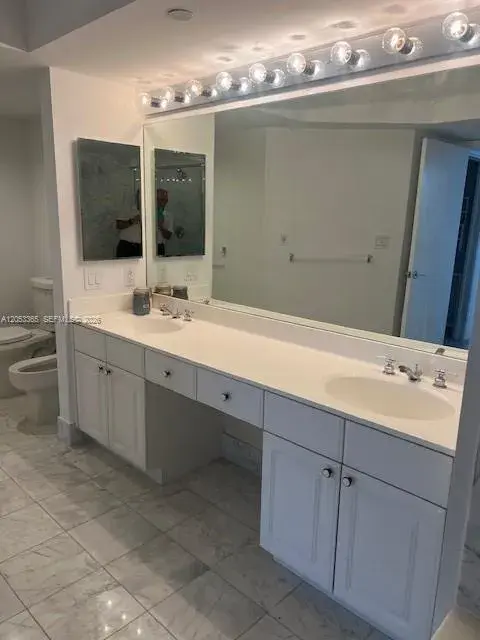 3600 Yacht Club Dr # 504, Aventura FL 33180