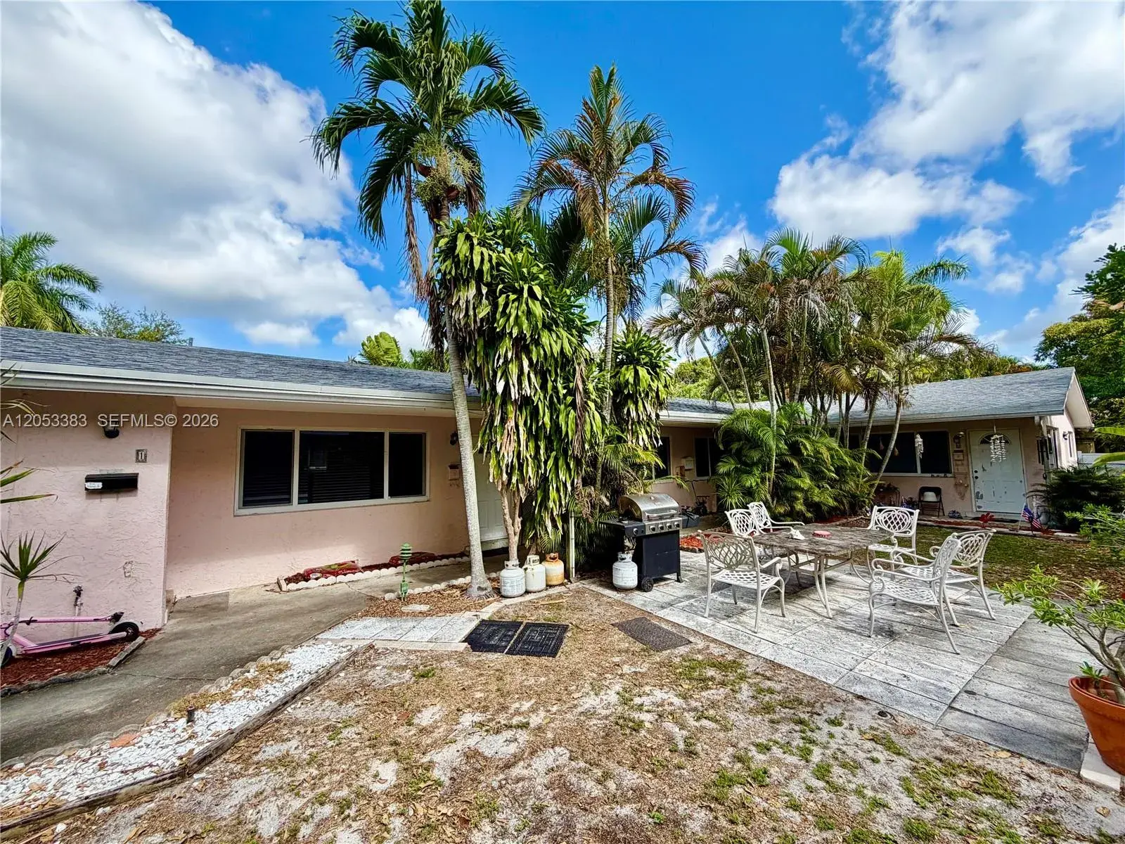 1 bedroom 1 bath Residential Lease for rent at 905 SE 13th St # 2, Fort Lauderdale FL 33316