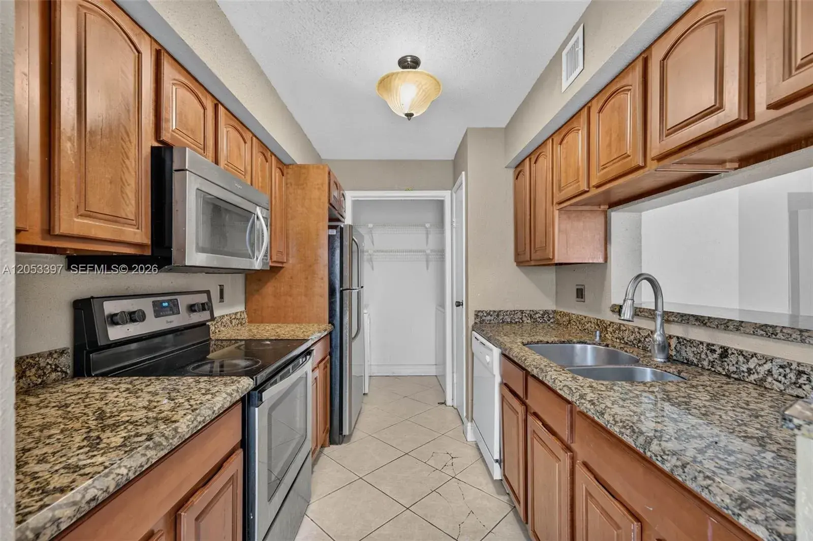 995 Riverside Dr # 120, Coral Springs FL 33071