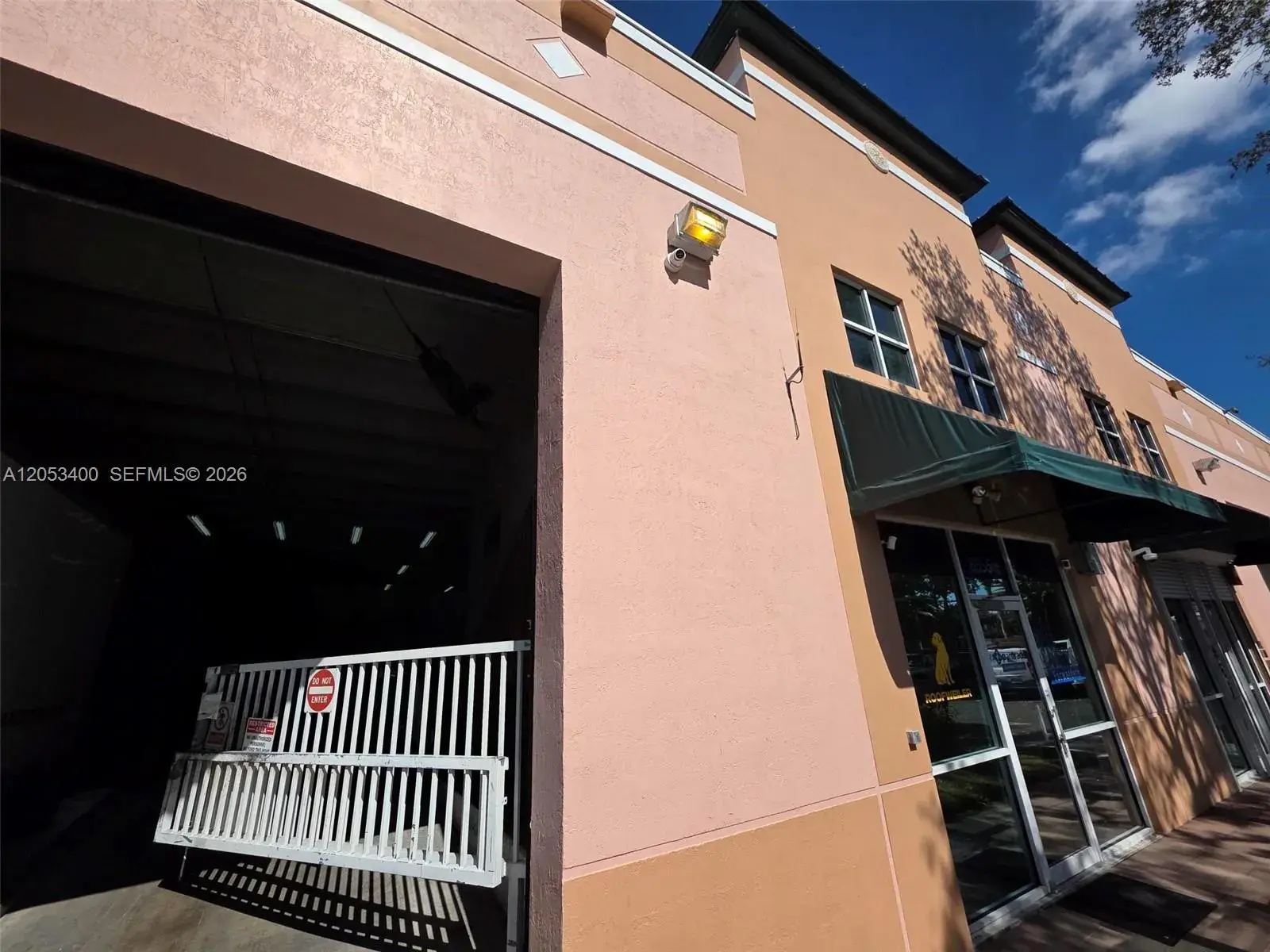 Commercial Sale for sale at 8555 NW 29th St, Doral FL 33122