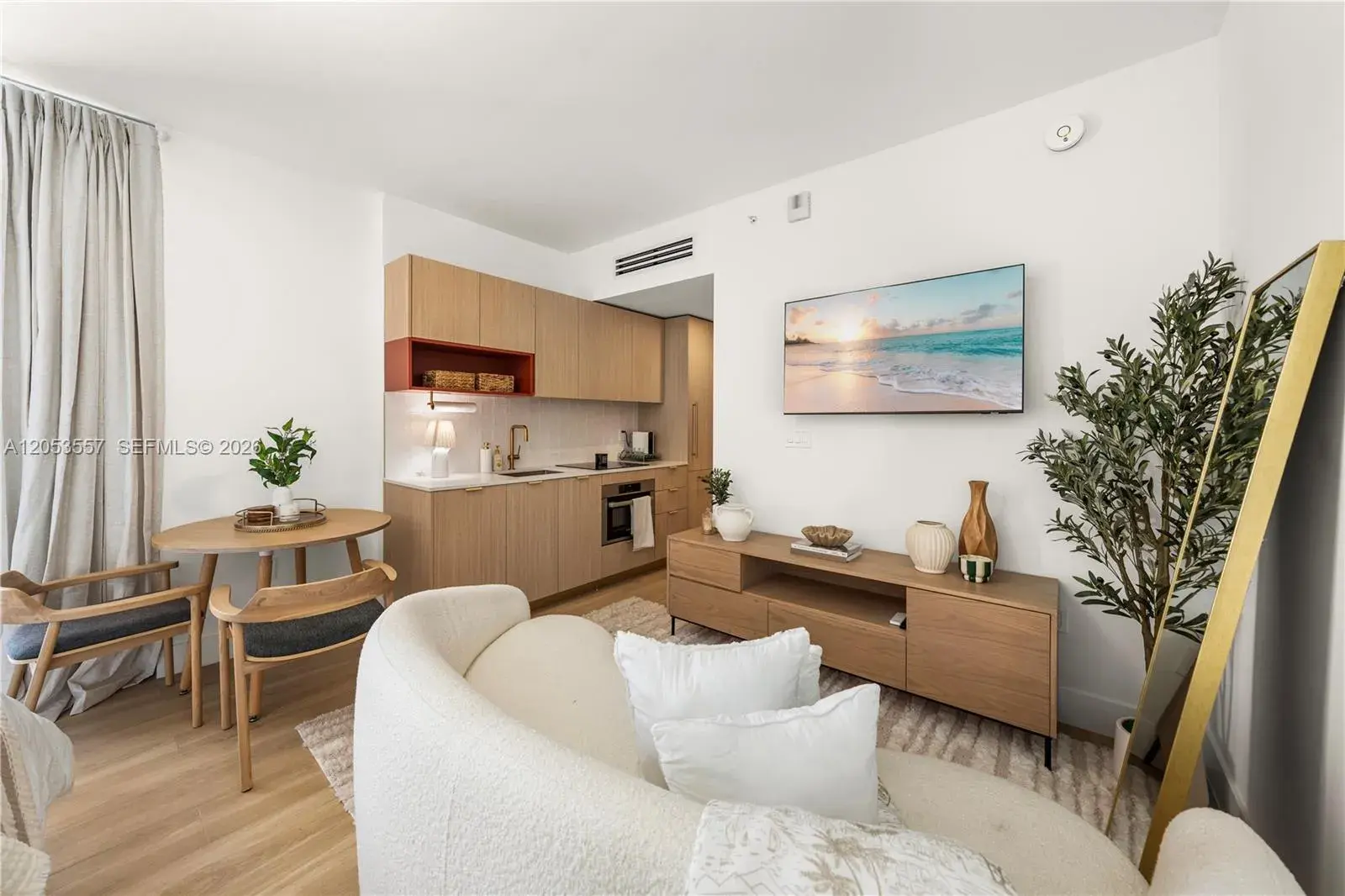 90 NE 32 St # 715, Miami FL 33127